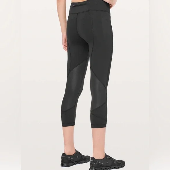 Lululemon Athletica Pace Rival Crop Classic Black Leggings 22” size 2 - Picture 2 of 8